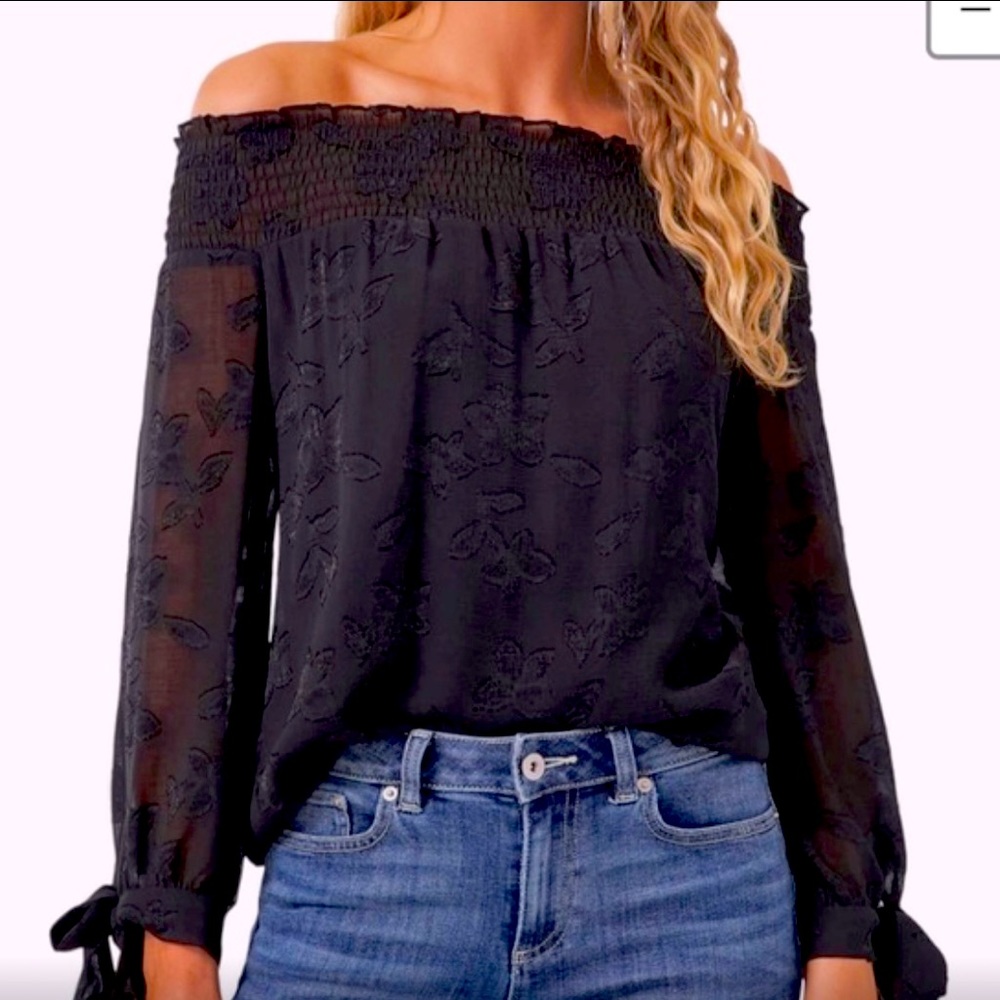 CeCe off shoulder jacquard blouse in black,elastic top ruching,tie sleeves,NWT,L